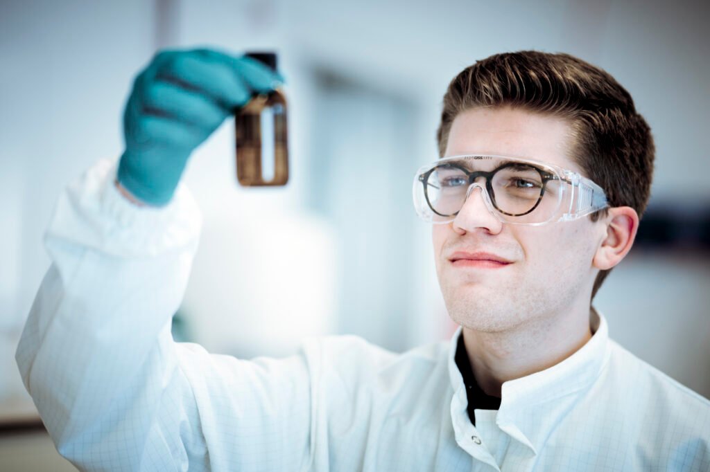 Formulating printing materials at Novendas lab credits to Simon Van Botel 1024x682 OVjgNb