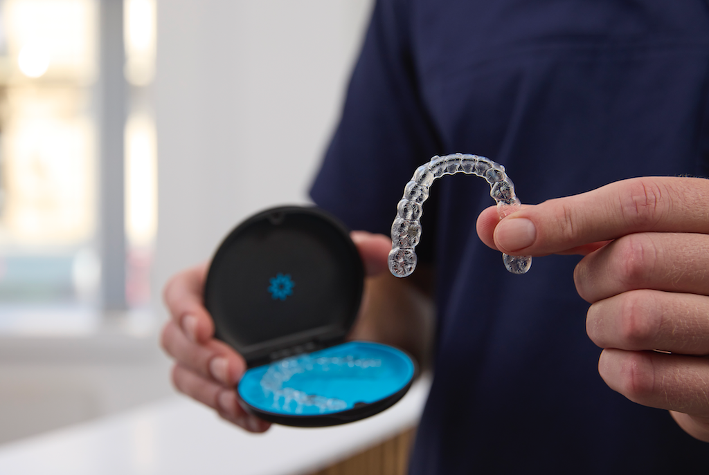 Untitled 3 3LI47M