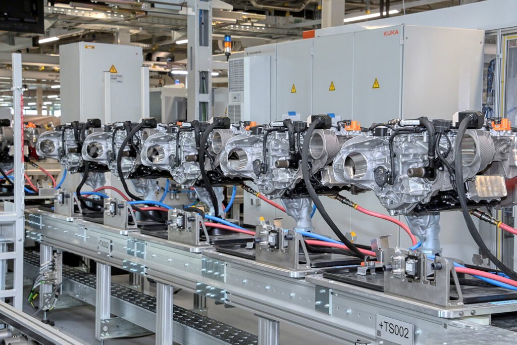 bmw group news electric engine production 1280854 EI09l7