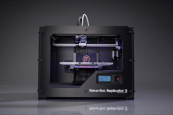 Additive Manufacturing at a Crossroads 3DPrint.com | Additive Manufacturing Business 2 MakerBot Replicator2 Front View 700x466 1 iEVbkX